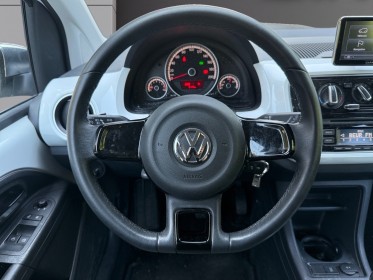 Volkswagen up up 1.0 75 up série cup asg5 - garantie 12mois - premiere main - sieges chauffant - climatisation occasion...