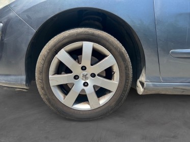 Peugeot 308 1.6 hdi 110ch fap blue lion premium garantie 12 mois occasion montpellier (34) simplicicar simplicibike france
