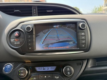 Toyota yaris hybride lca 2016 100h dynamic, garantie 12mois, suivie toyota, caméra de recul occasion simplicicar villejuif ...