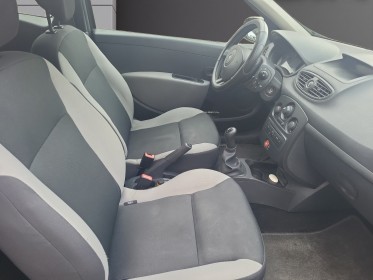Renault clio iii dci 75 eco2 authentique euro 5 occasion simplicicar lille  simplicicar simplicibike france