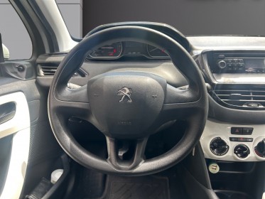 Peugeot 208 1.2 puretech 68ch bvm5 like garantie 12 mois, line asist, bluetooth occasion simplicicar villejuif  simplicicar...