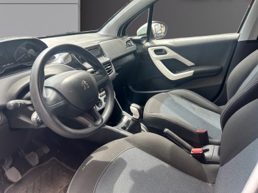 Peugeot 208 1.2 puretech 68ch bvm5 like garantie 12 mois, line asist, bluetooth occasion simplicicar villejuif  simplicicar...