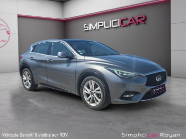 Infiniti q30 2.2d 170 7dct awd premium tech garantie 12 mois occasion simplicicar royan simplicicar simplicibike france