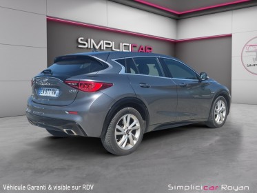 Infiniti q30 2.2d 170 7dct awd premium tech garantie 12 mois occasion simplicicar royan simplicicar simplicibike france
