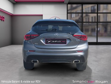 Infiniti q30 2.2d 170 7dct awd premium tech garantie 12 mois occasion simplicicar royan simplicicar simplicibike france