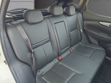 Nissan qashqai 1.5 dci 110 tekna 2x4 toit pano sièges chauffants garantie 12 mois occasion simplicicar vichy simplicicar...