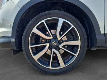 Nissan qashqai 1.5 dci 110 tekna 2x4 toit pano sièges chauffants garantie 12 mois occasion simplicicar vichy simplicicar...