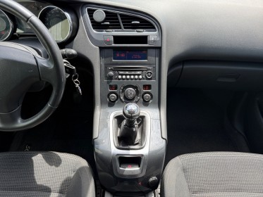 Peugeot 5008 business 1.6 hdi 112ch fap bvm6 business pack 7pl occasion simplicicar st-maximin simplicicar simplicibike france