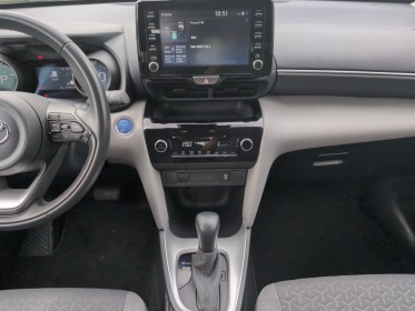 Toyota yaris cross hybride my21 116h 2wd dynamic - garantie 12 mois occasion simplicicar brest simplicicar simplicibike france