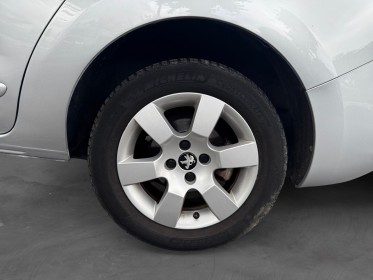 Peugeot 5008 1.6 hdi 115ch fap bvm6 access 7pl || garantie 12 mois || occasion osny simplicicar simplicibike france