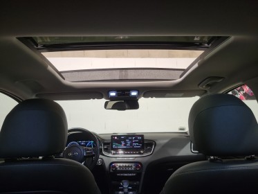 Kia xceed hybride rechargeable 141ch premium / garantie 2028 / 150 000km occasion simplicicar nancy simplicicar simplicibike...