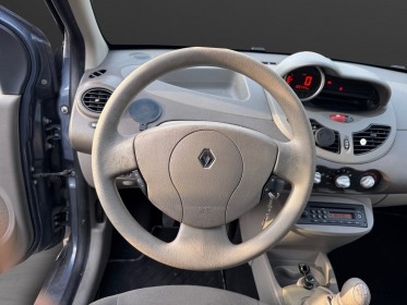 Renault twingo ii 1.2 lev 16v 75 eco2 authentique euro 5 occasion champigny-sur-marne (94) simplicicar simplicibike france