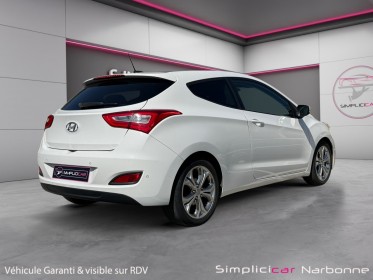 Hyundai i30 1.6 crdi 110 panoramic sunsation toit pano caméra clim sièges chauffants garantie 12 mois occasion simplicicar...