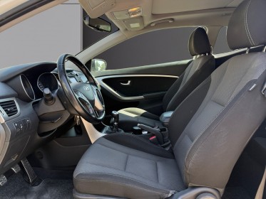 Hyundai i30 1.6 crdi 110 panoramic sunsation toit pano caméra clim sièges chauffants garantie 12 mois occasion simplicicar...