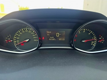 Peugeot 308 1.6 hdi 115ch finition : allure / toit pano. / caméra de recul / bluetooth / garantie 12 mois occasion avignon...