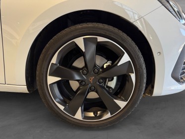 Cupra leon 1.5 etsi 150 ch dsg7 v toit ouvrant sièges chauffant sièges electrique garantie 12 mois occasion simplicicar...