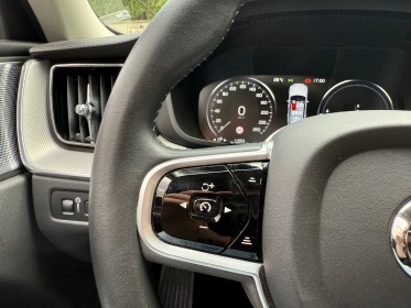 Volvo xc60 t8 twin engine 303 ch  87 ch geartronic 8 inscription luxe occasion simplicicar vaucresson simplicicar...