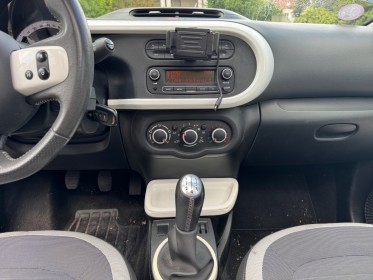 Renault twingo iii 1.0 sce 70 eco2 stop  start intens / toit ouvrant / entretien a jour / garantie 12 mois occasion paris...