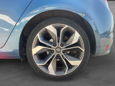 Renault megane iv berline tce 130 energy intens gt line / garantie 12 mois occasion simplicicar rouen simplicicar...