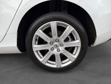 Volvo v40 inscription 2018,  phase 2  t2 122, radar de stationnement, full cuir, occasion simplicicar rennes simplicicar...