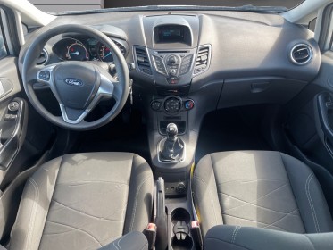 Ford fiesta 1.25 60 ambiente 60000km garantie 12mois occasion parc voitures beauvais simplicicar simplicibike france