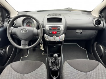 Toyota aygo mc dynamic 1.0 vvt-i climatisation / bluetooth / idÉal jeunes permis occasion simplicicar orgeval  simplicicar...
