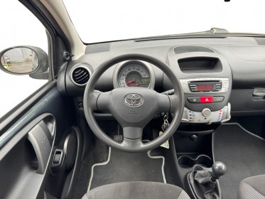 Toyota aygo mc dynamic 1.0 vvt-i climatisation / bluetooth / idÉal jeunes permis occasion simplicicar orgeval  simplicicar...