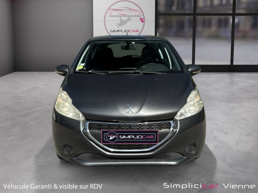 PEUGEOT d'occasion 208 1.6 E-HDI 92 FELINE de 2014 Vienne (38)﻿