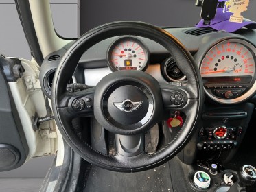 Mini hatch r56 75 ch one pack salt garantie 12 mois occasion montreuil (porte de vincennes)(75) simplicicar simplicibike france