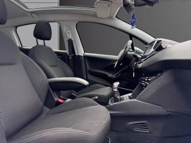 Peugeot 208 1.2 puretech 110ch ss bvm5 allure occasion simplicicar lille  simplicicar simplicibike france