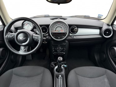 Mini hatch r56 75 ch one pack docklands occasion abbeville simplicicar simplicibike france