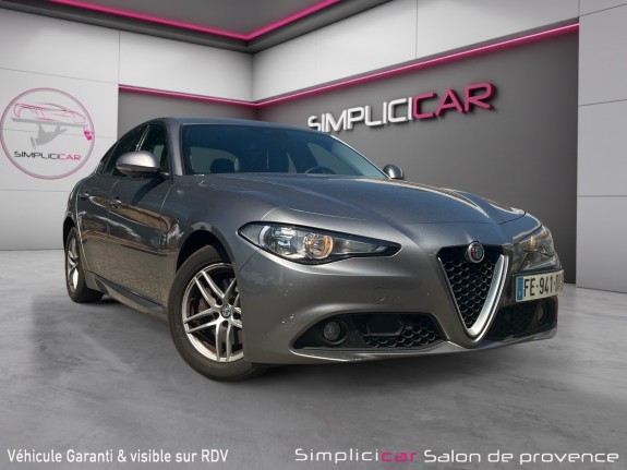 Alfa romeo giulia alfa romÉo giulia 2.2 150 ch at8 business / radars avants  arrières / gps occasion simplicicar salon de...