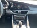 Alfa romeo giulia alfa romÉo giulia 2.2 150 ch at8 business / radars avants  arrières / gps occasion simplicicar salon de...