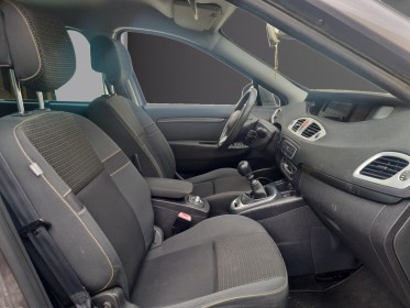 Renault grand scenic iii dci 110 fap eco2 5 pl garantie 12 mois occasion parc voitures beauvais simplicicar simplicibike france