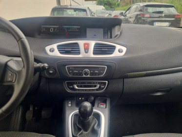 Renault grand scenic iii dci 110 fap eco2 5 pl garantie 12 mois occasion parc voitures beauvais simplicicar simplicibike france