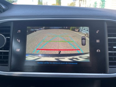Peugeot 308 1.2 110ch bvm6 style / carplay / camera / attelage / courroie effectuee occasion simplicicar salon de provence...