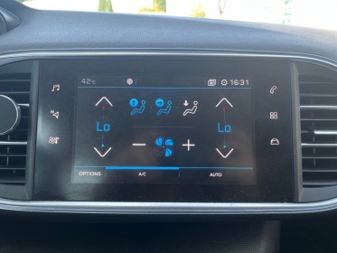 Peugeot 308 1.2 110ch bvm6 style / carplay / camera / attelage / courroie effectuee occasion simplicicar salon de provence...