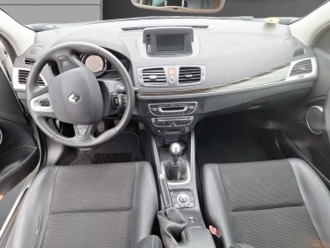 Renault megane iii coupe dci 130 eco2 bose euro 5 garantie 1 an - ct, courroie de distribution, vidange ok divers frais......