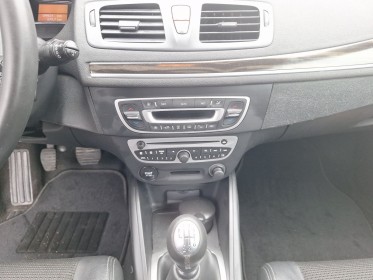 Renault megane iii coupe dci 130 eco2 bose euro 5 garantie 1 an - ct, courroie de distribution, vidange ok divers frais......
