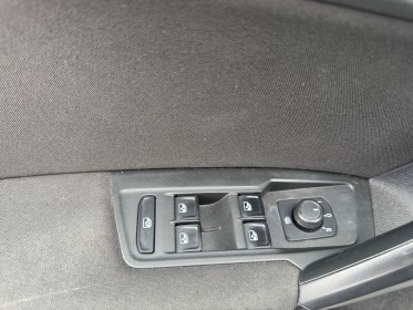Volkswagen tiguan business 2.0 tdi 115 bmt trendline business occasion simplicicar lille  simplicicar simplicibike france