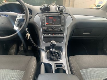 Ford mondeo 2.0 tdci 140 eco fap business nav garantie 12 mois occasion montreuil (porte de vincennes)(75) simplicicar...