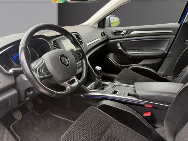 Renault megane iv 1.3i - 16v turbo tce 140 gt line - moteur neuf avec facture renault - 6600km occasion simplicicar...