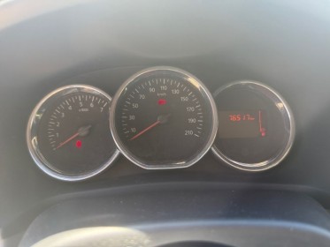 Dacia sandero 1.2 16v 75 ambiance distribution ok garantie 12 mois occasion simplicicar poitiers simplicicar simplicibike...
