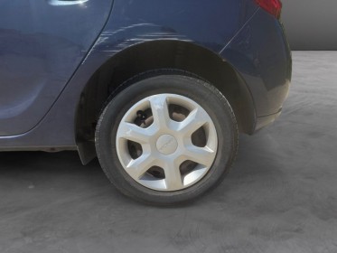 Dacia sandero 1.2 16v 75 ambiance distribution ok garantie 12 mois occasion simplicicar poitiers simplicicar simplicibike...