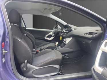 Peugeot 208 1.0 68ch bvm5 like distribution  embrayage neuf garantie 12mois occasion parc voitures beauvais simplicicar...