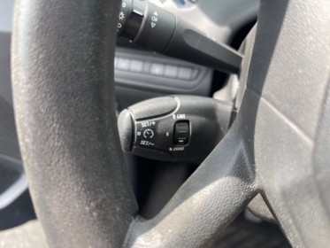 Peugeot 208 1.0 68ch bvm5 like distribution  embrayage neuf garantie 12mois occasion parc voitures beauvais simplicicar...