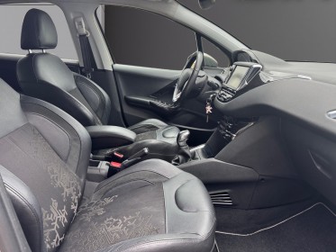 Peugeot 208 1.6 e-hdi 92ch bvm5 féline  toit panoramique  jantes 17  garantie 12 mois occasion simplicicar vernon...