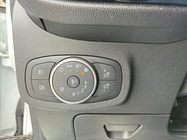 Ford fiesta 1.1 85 ch bvm5 titanium//garantie 12 mois// occasion simplicicar lille  simplicicar simplicibike france