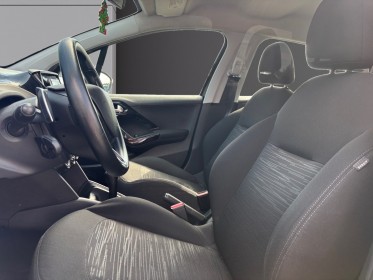 Peugeot 208 business 1.4 e-hdi 68ch fap bmp5 blue lion business occasion simplicicar rouen simplicicar simplicibike france