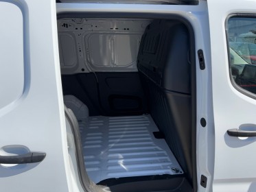 Opel combo cargo m 650 kg bluehdi 100 bvm6  garantie 12 mois occasion simplicicar dunkerque simplicicar simplicibike france
